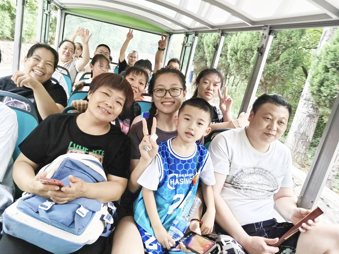 维尔利团队1.jpg
